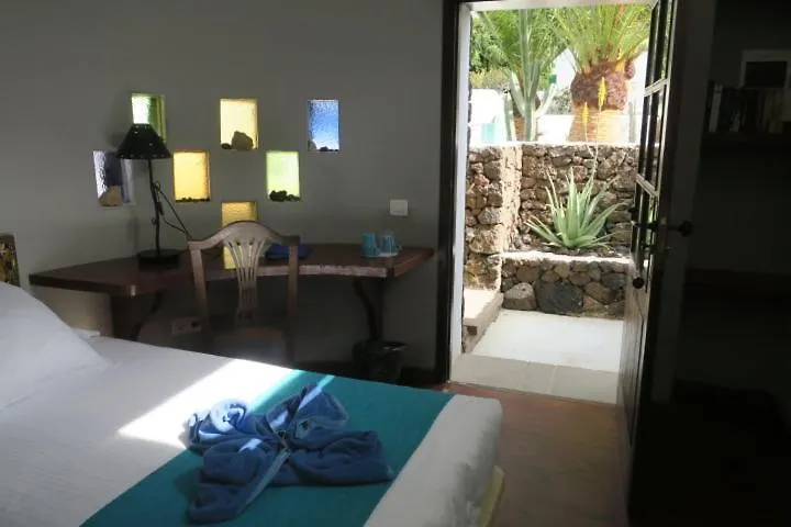 Casa De Hilario Hotel Yaiza  2*, Yaiza (Lanzarote)