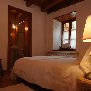 Pensión Casa Puig Montcorbau